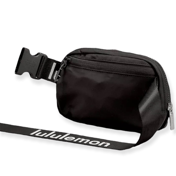 Lululemon Everywhere Belt Bag *Wordmark Extended Letters Logo Strap Black/White - Picture 3 of 6